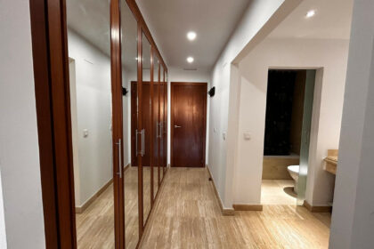 aa3f4922193795290c4d93a53d65e5e7 - 18