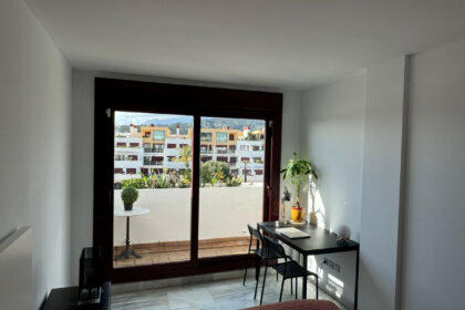 aa3f4922193795290c4d93a53d65e5e7 - 19