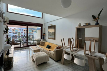 aa3f4922193795290c4d93a53d65e5e7 - 22