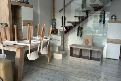 aa3f4922193795290c4d93a53d65e5e7 - 7