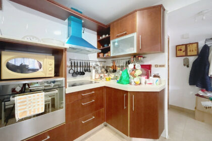 aaf179d7f317780297fad3b3872d0c1b - 12