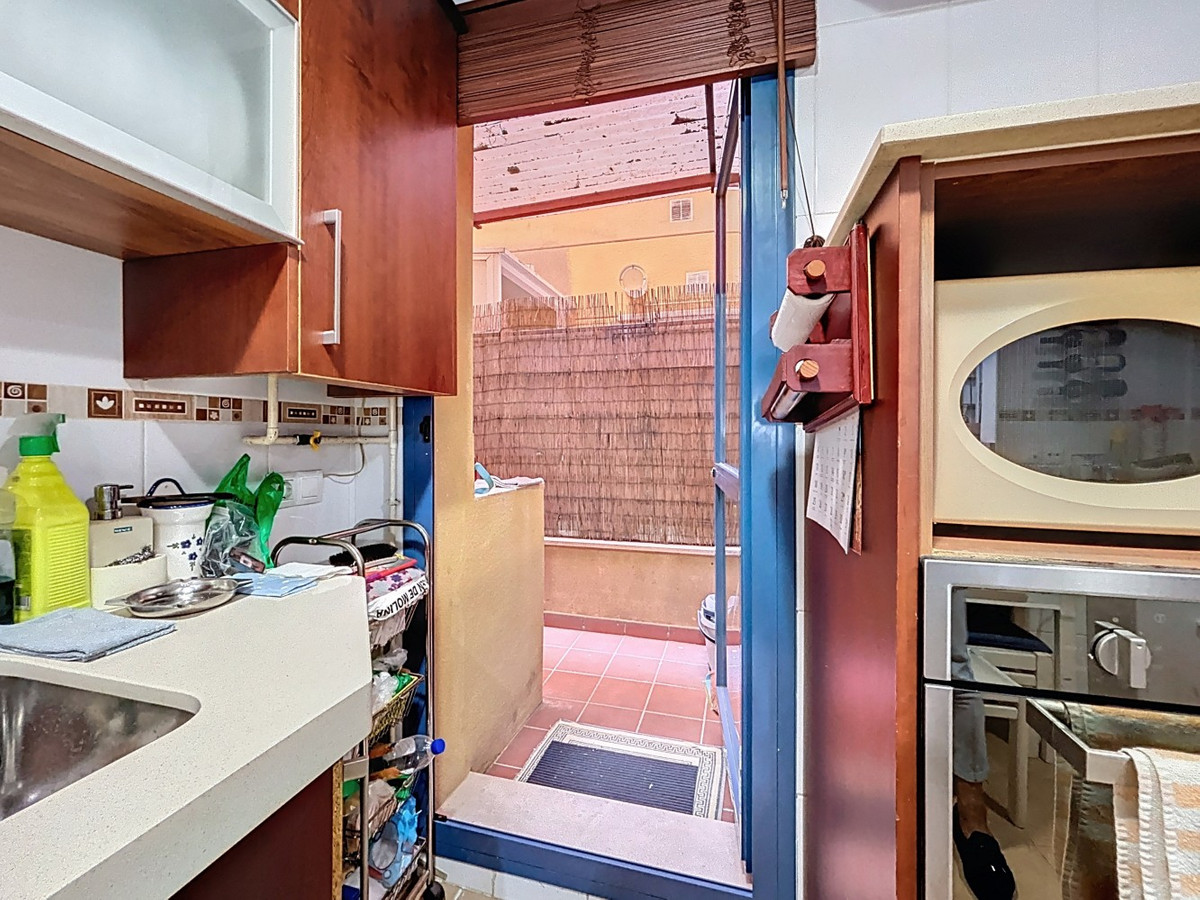 aaf179d7f317780297fad3b3872d0c1b - 13