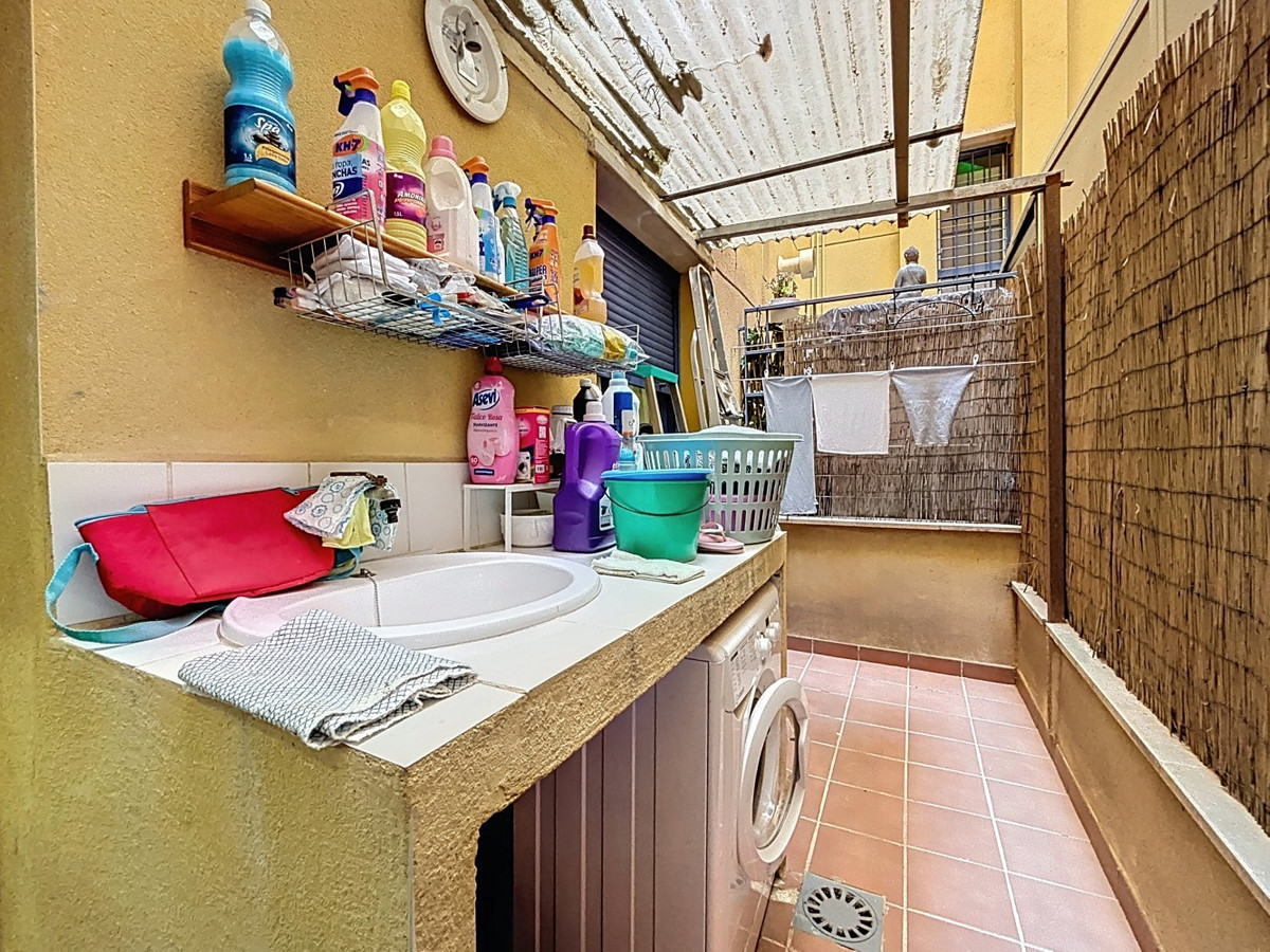 aaf179d7f317780297fad3b3872d0c1b - 14