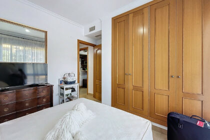 aaf179d7f317780297fad3b3872d0c1b - 18