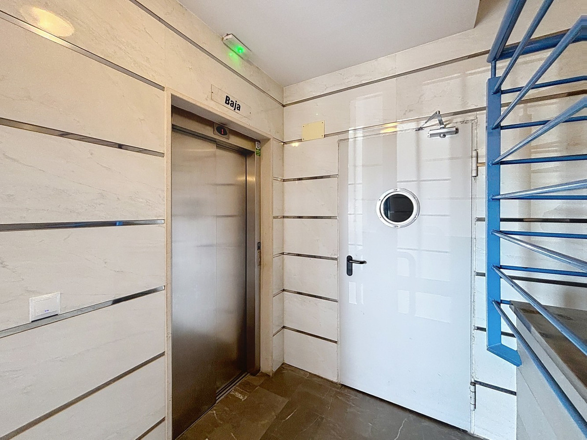 aaf179d7f317780297fad3b3872d0c1b - 26