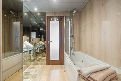 aafe6628320136bf1ab8dee46a4d6c1f - 10