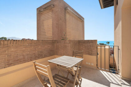 aafe6628320136bf1ab8dee46a4d6c1f - 16