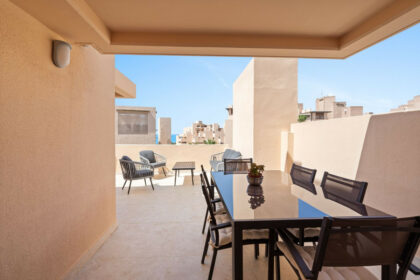 aafe6628320136bf1ab8dee46a4d6c1f - 18