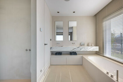 ab1ad56e7297662cdaab56a418a6fe9c - 14