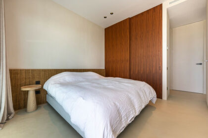 ab1ad56e7297662cdaab56a418a6fe9c - 15