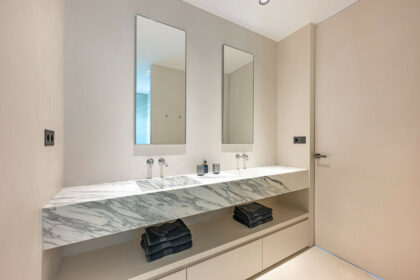 ab1ad56e7297662cdaab56a418a6fe9c - 16