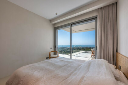 ab1ad56e7297662cdaab56a418a6fe9c - 18