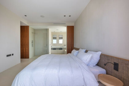 ab1ad56e7297662cdaab56a418a6fe9c - 27