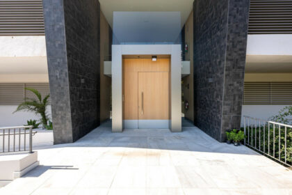 ab1ad56e7297662cdaab56a418a6fe9c - 50