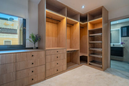 ab4ce514539bb0119e1a7e22e26e399e - 13