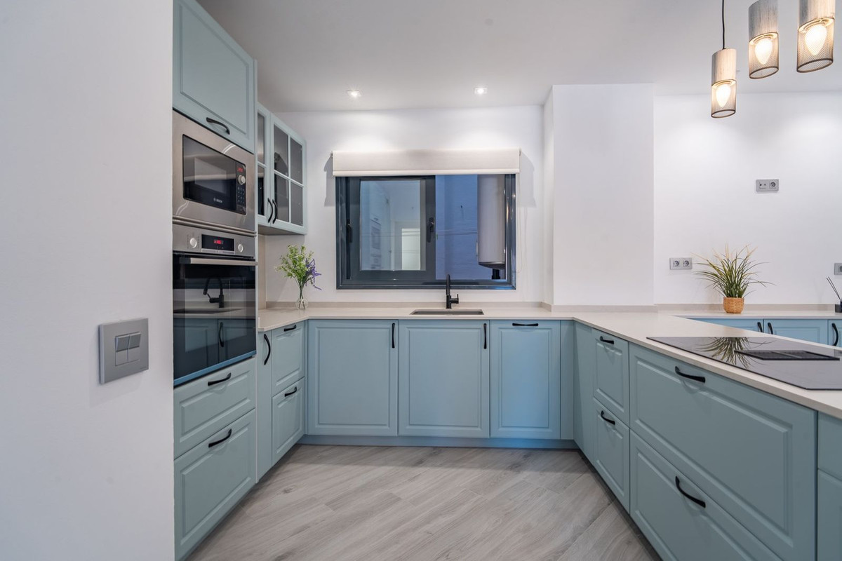 ab4ce514539bb0119e1a7e22e26e399e - 2