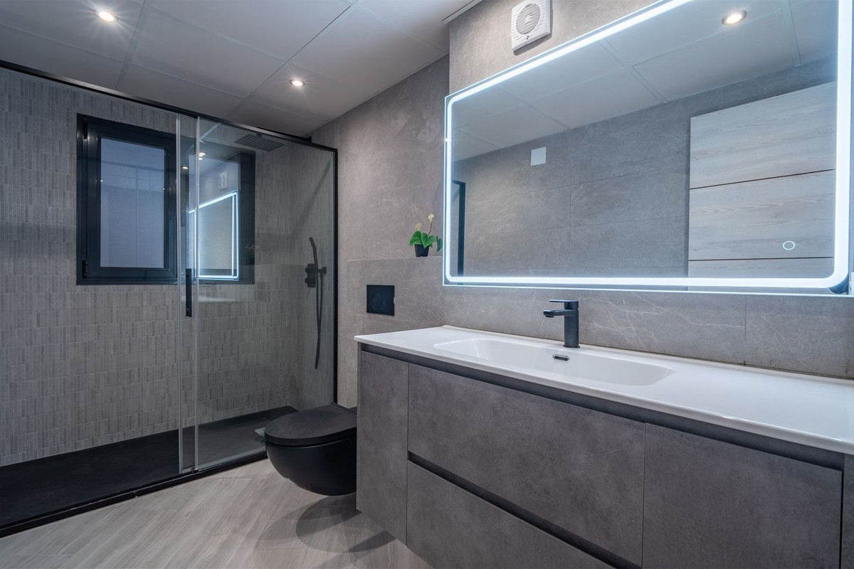 ab4ce514539bb0119e1a7e22e26e399e - 9