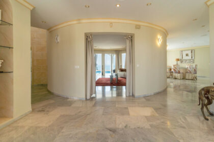 ac62e0d29ff5c74fe0ff91da85612230 - 12