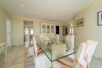 ac62e0d29ff5c74fe0ff91da85612230 - 38