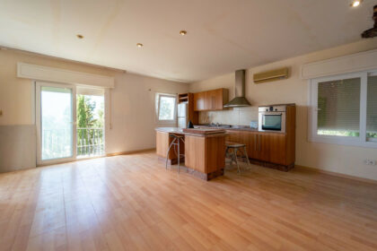 ac62e0d29ff5c74fe0ff91da85612230 - 70