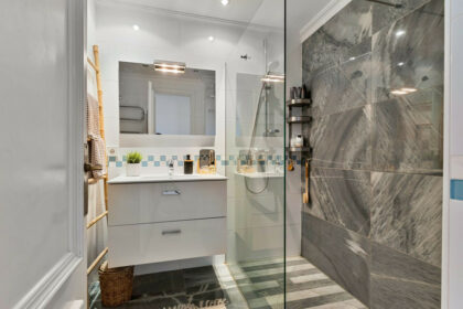 ad6707bcd35a3a4bb0f640f12ad5db7a - 17