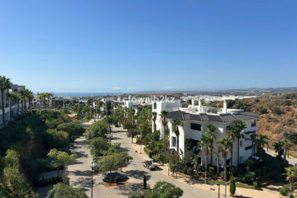 ad9a2498142b2f4dd51c2267e3b77bc9 - 12