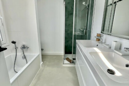 adbe8a1702210145641e166adbd9f93e - 10