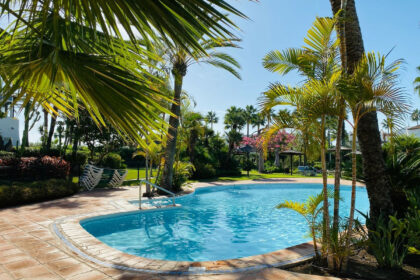 adbe8a1702210145641e166adbd9f93e - 14