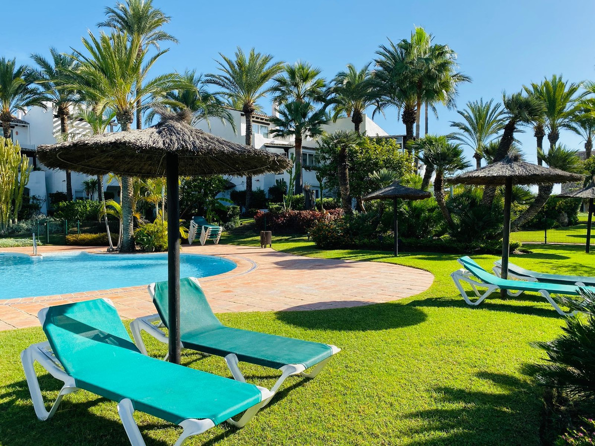 adbe8a1702210145641e166adbd9f93e - 15