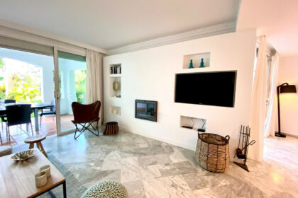 adbe8a1702210145641e166adbd9f93e - 21