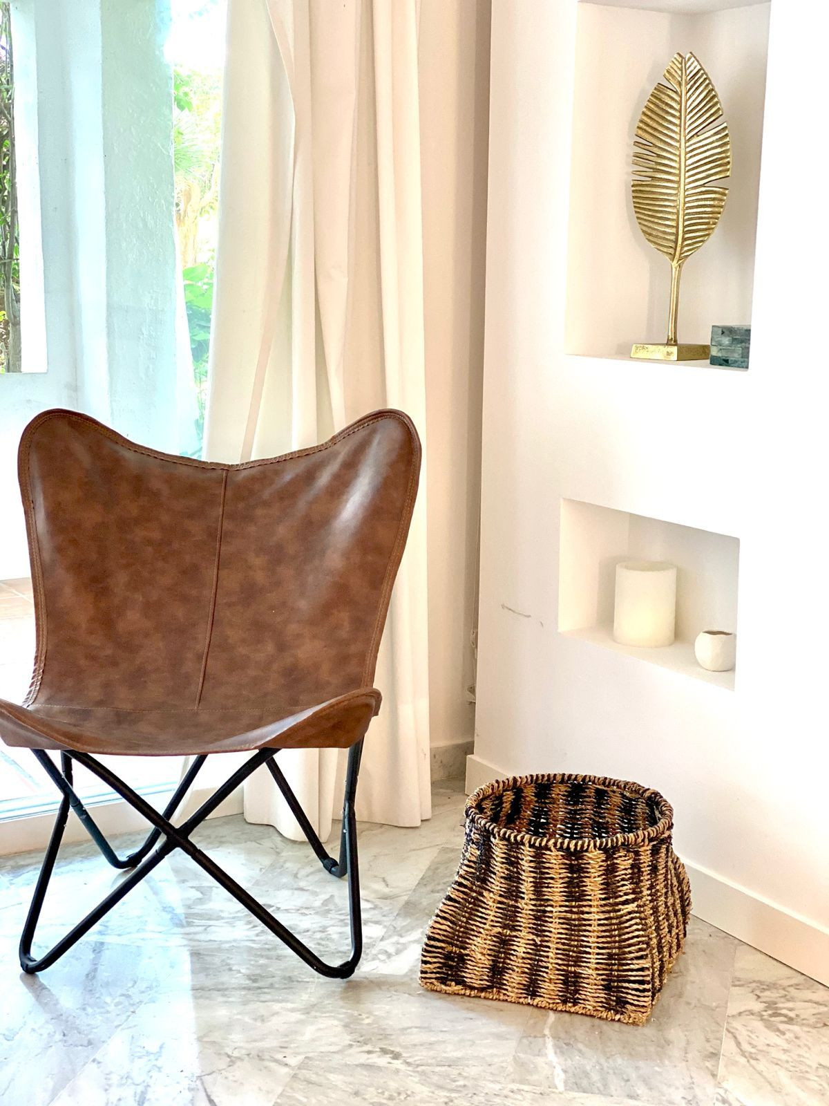 adbe8a1702210145641e166adbd9f93e - 22