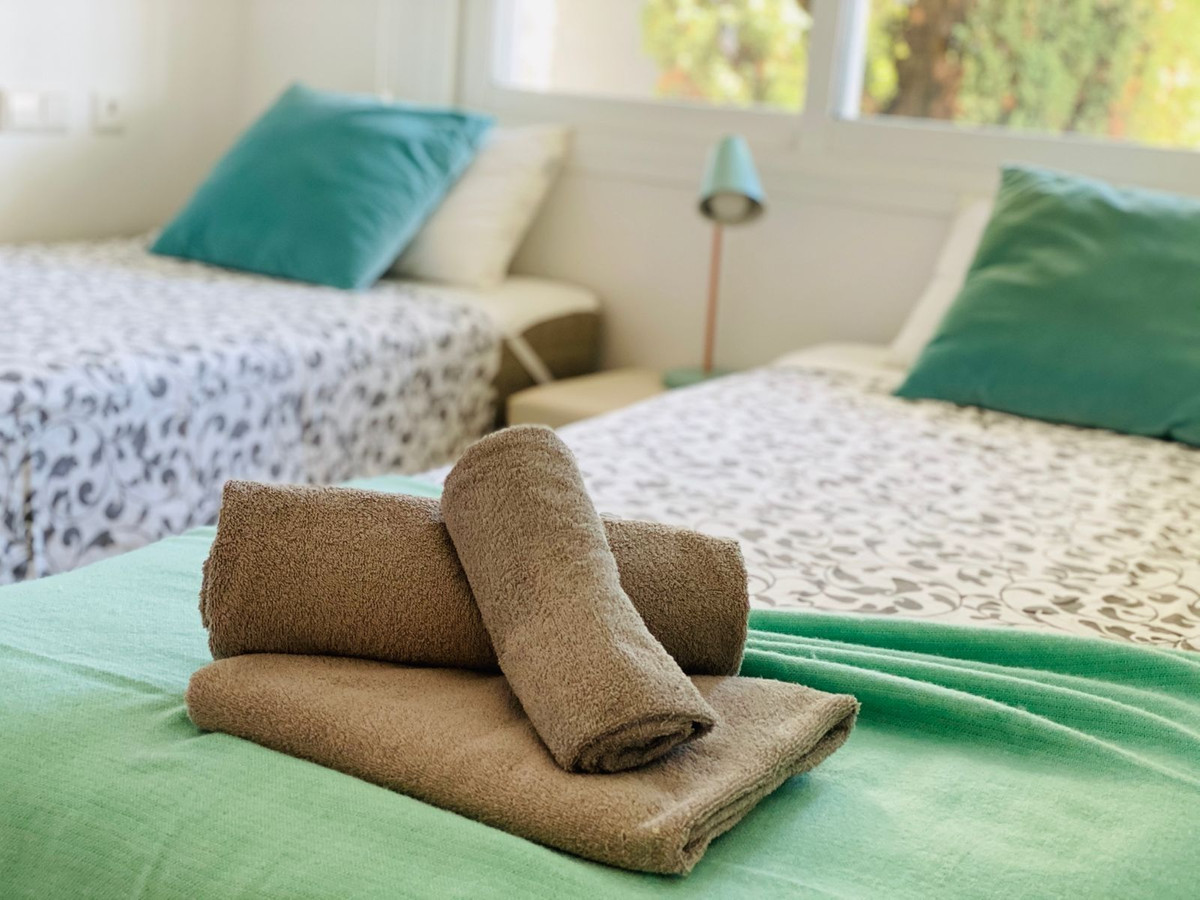 adbe8a1702210145641e166adbd9f93e - 25