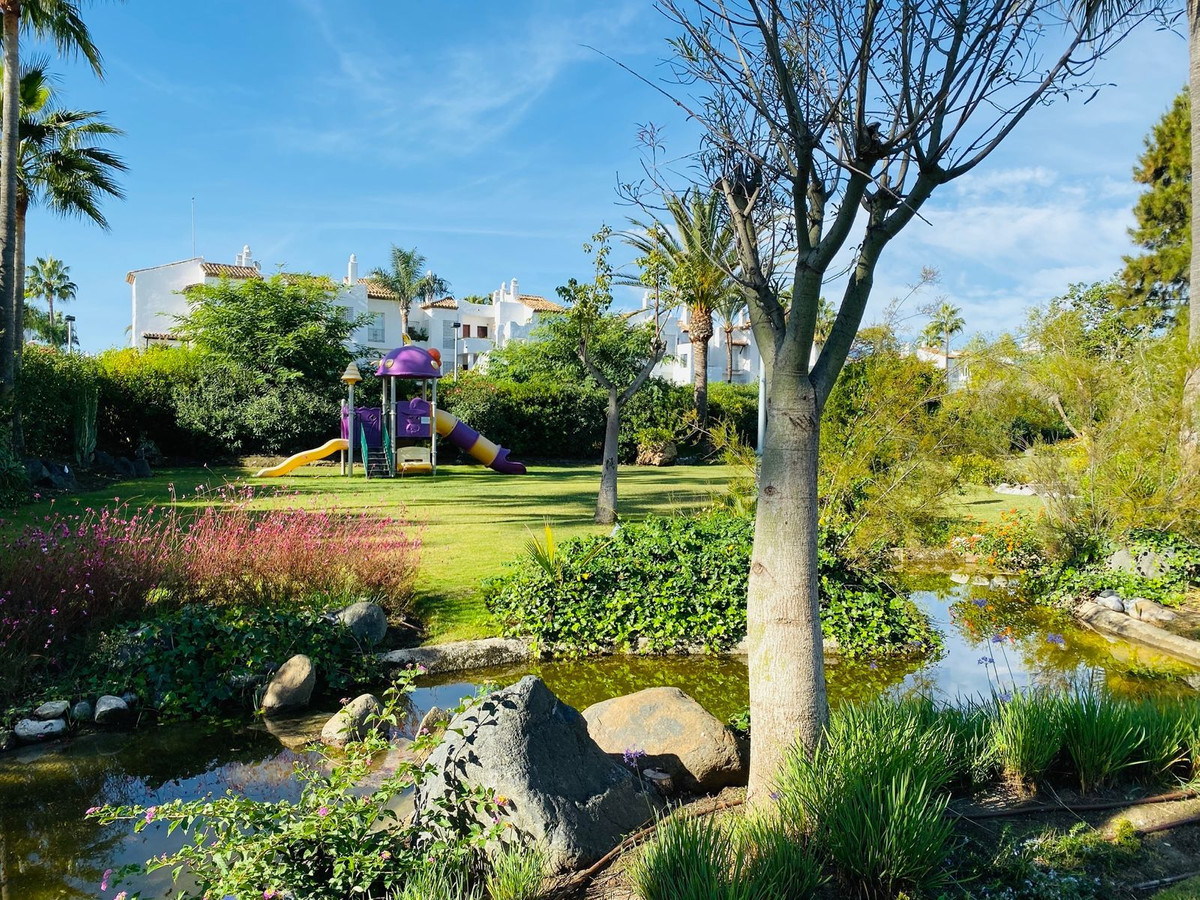 adbe8a1702210145641e166adbd9f93e - 40