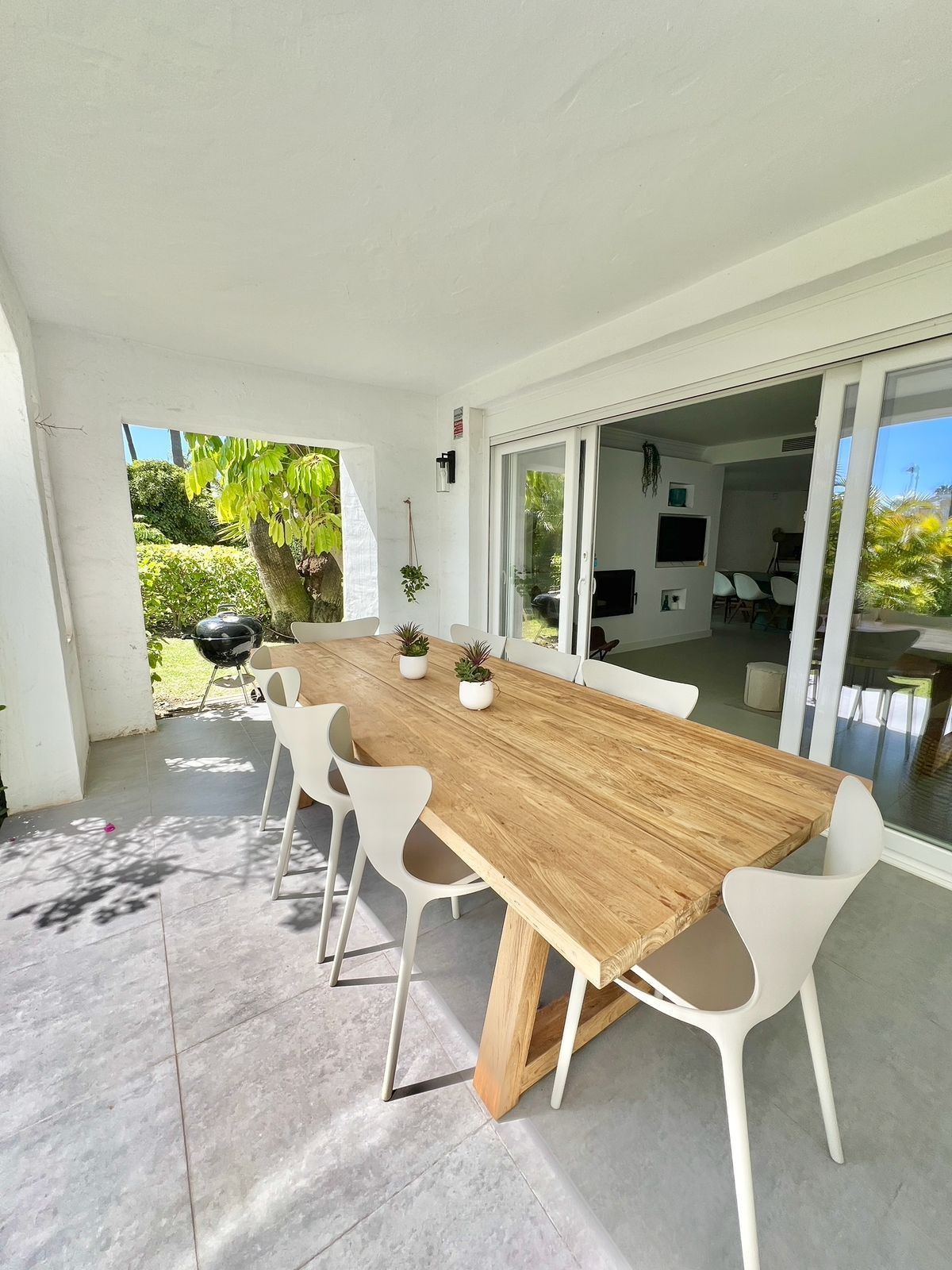 adbe8a1702210145641e166adbd9f93e - 51