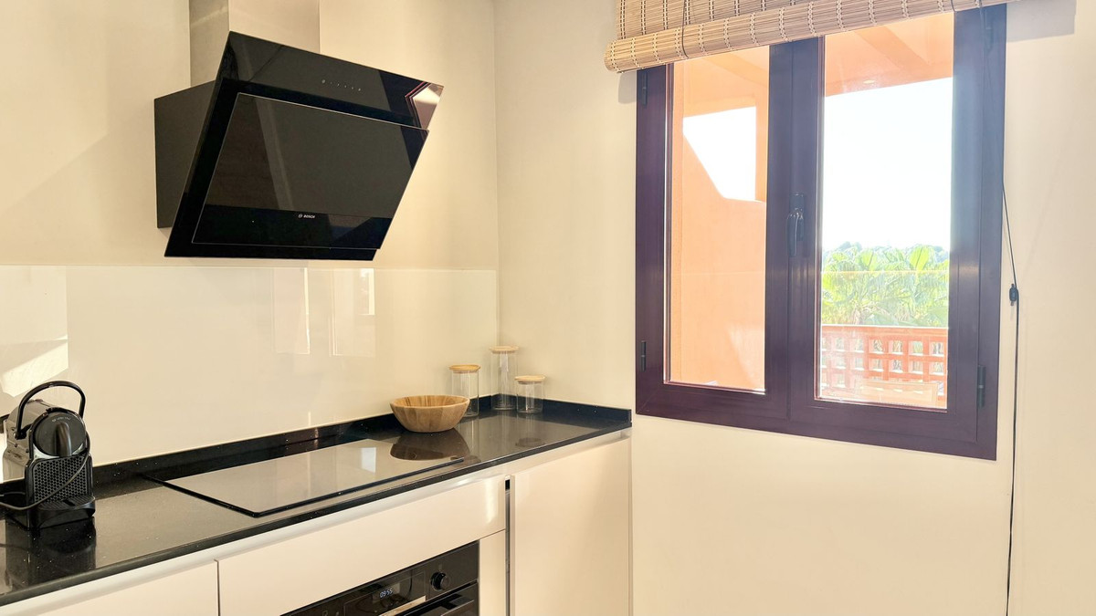 ae4b2ef6778e5d792a73d47b69864a40 - 13