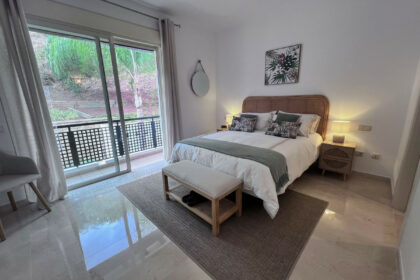 ae8aa59a3240e3455c201d6e321ff63d - 19