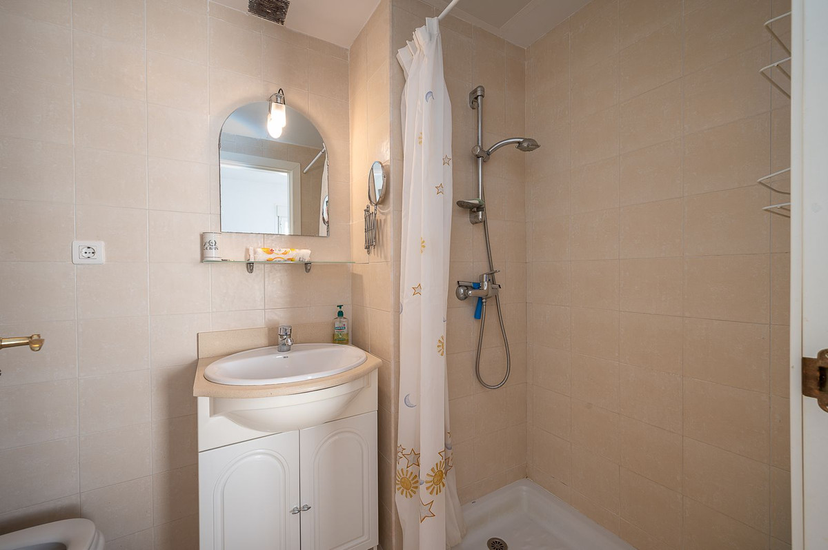 aef3024028018c37cb74407833bf9a91 - 13