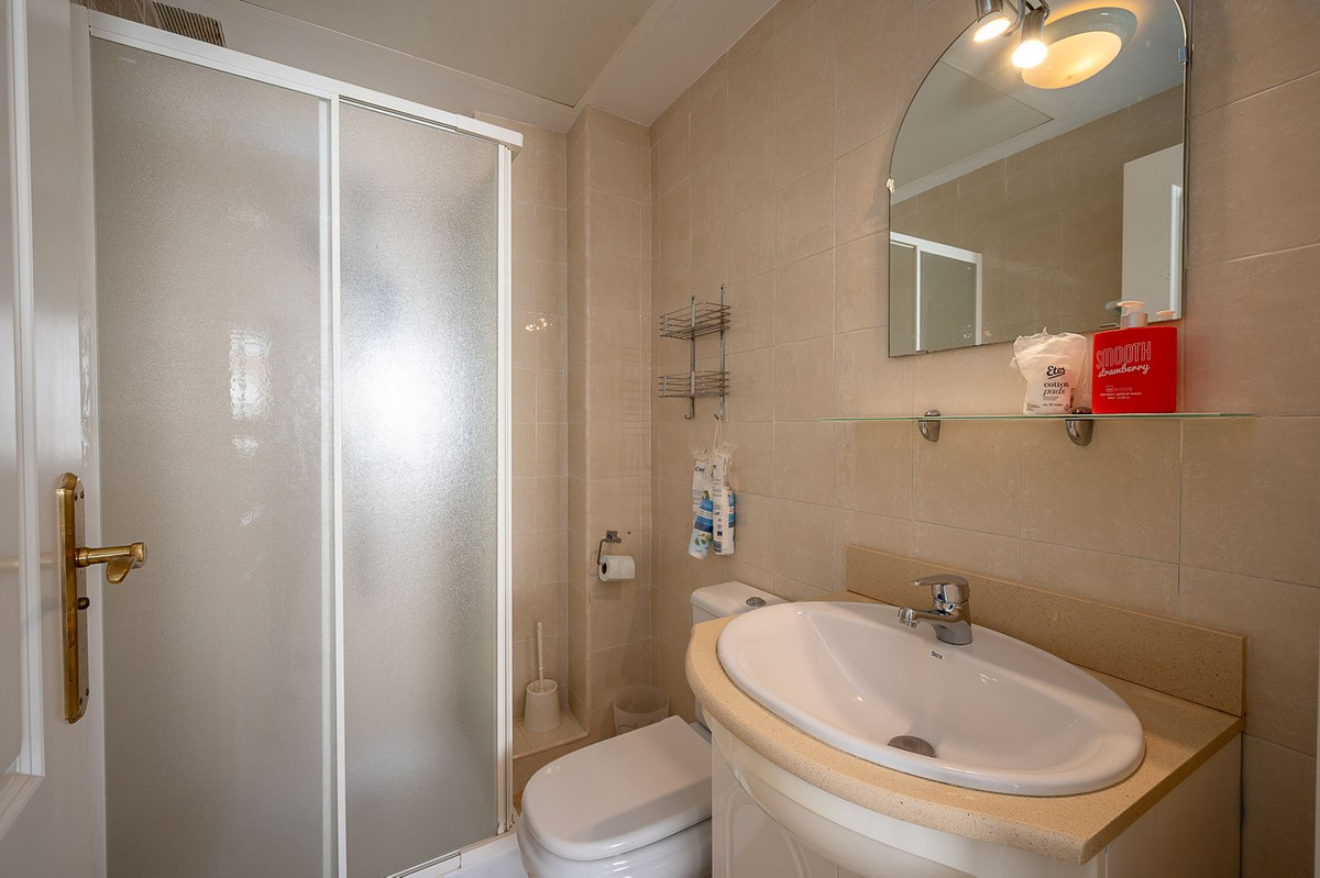 aef3024028018c37cb74407833bf9a91 - 16