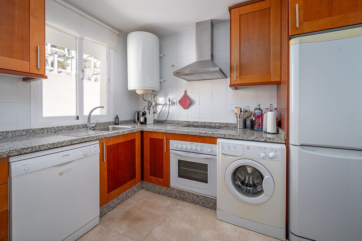 aef3024028018c37cb74407833bf9a91 - 9