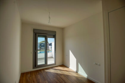 aff4037432c408f1b3b2ae8c74b48043 - 4