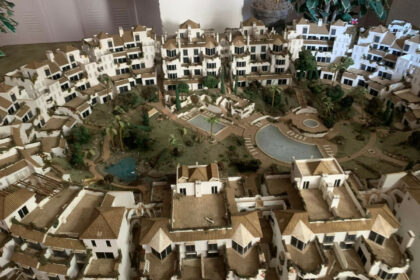 b022e4649a4f6e9c00ce478d81438a08 - 10