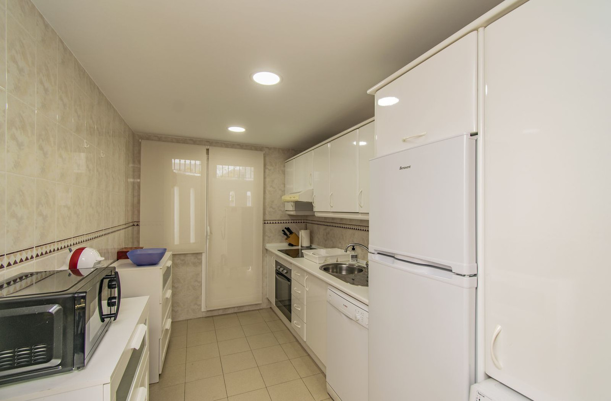 b04e649d931efec48774e7d109beb815 - 10