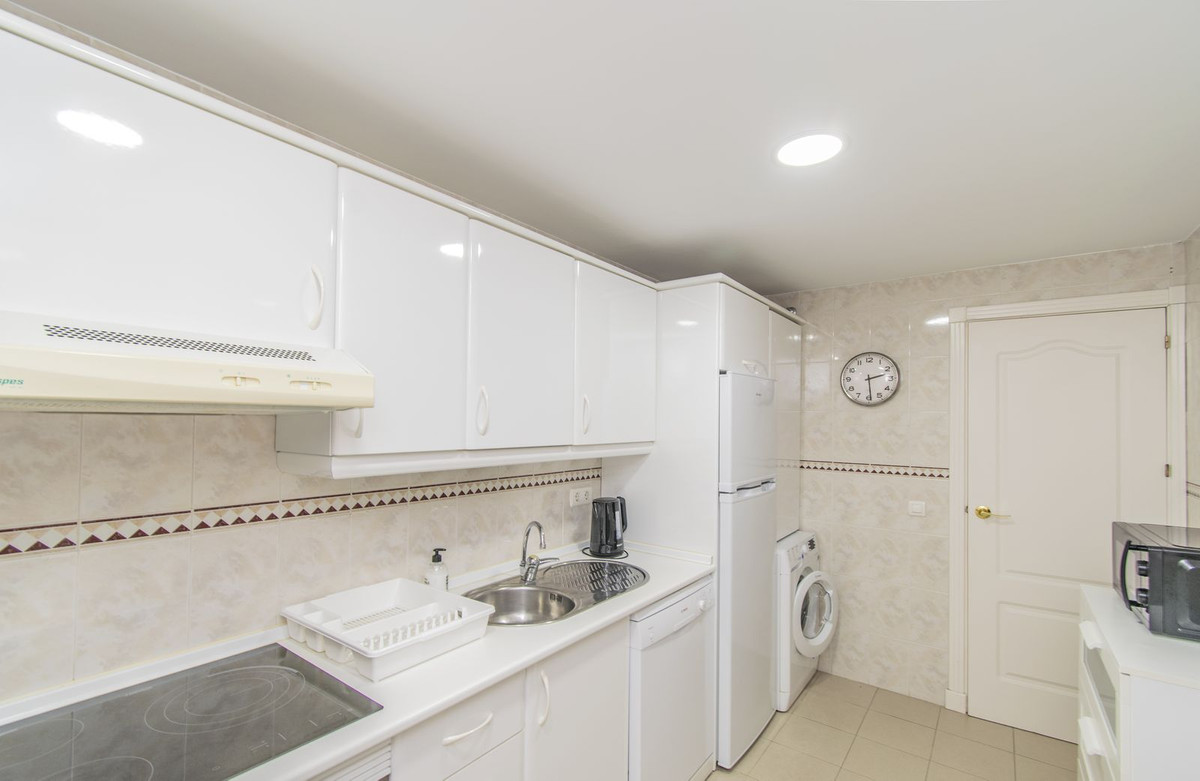 b04e649d931efec48774e7d109beb815 - 17