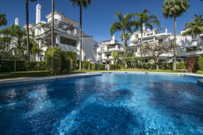 b04e649d931efec48774e7d109beb815 - 26