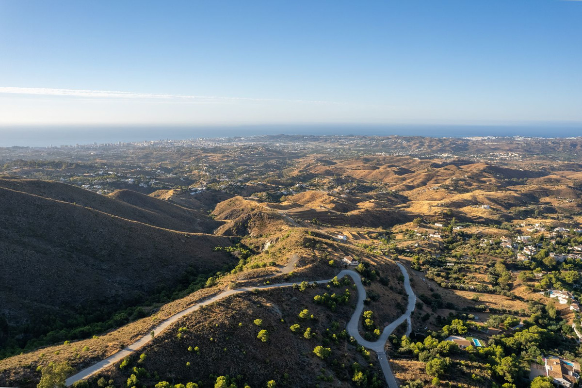 b0703718b7d8eeb0d629c72ab469f180 - 7