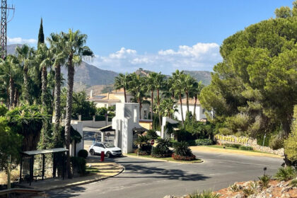 b078accfa43d5f6638a7a2e5fc65c0bf - 19