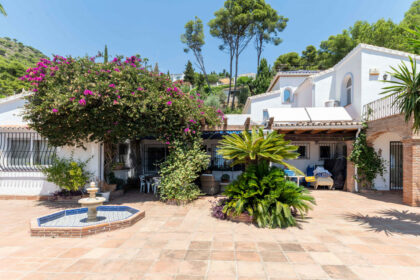 b0c9b3552be91f840841e754eb50d293 - 1