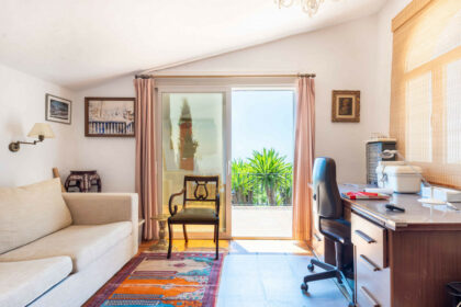 b0c9b3552be91f840841e754eb50d293 - 11