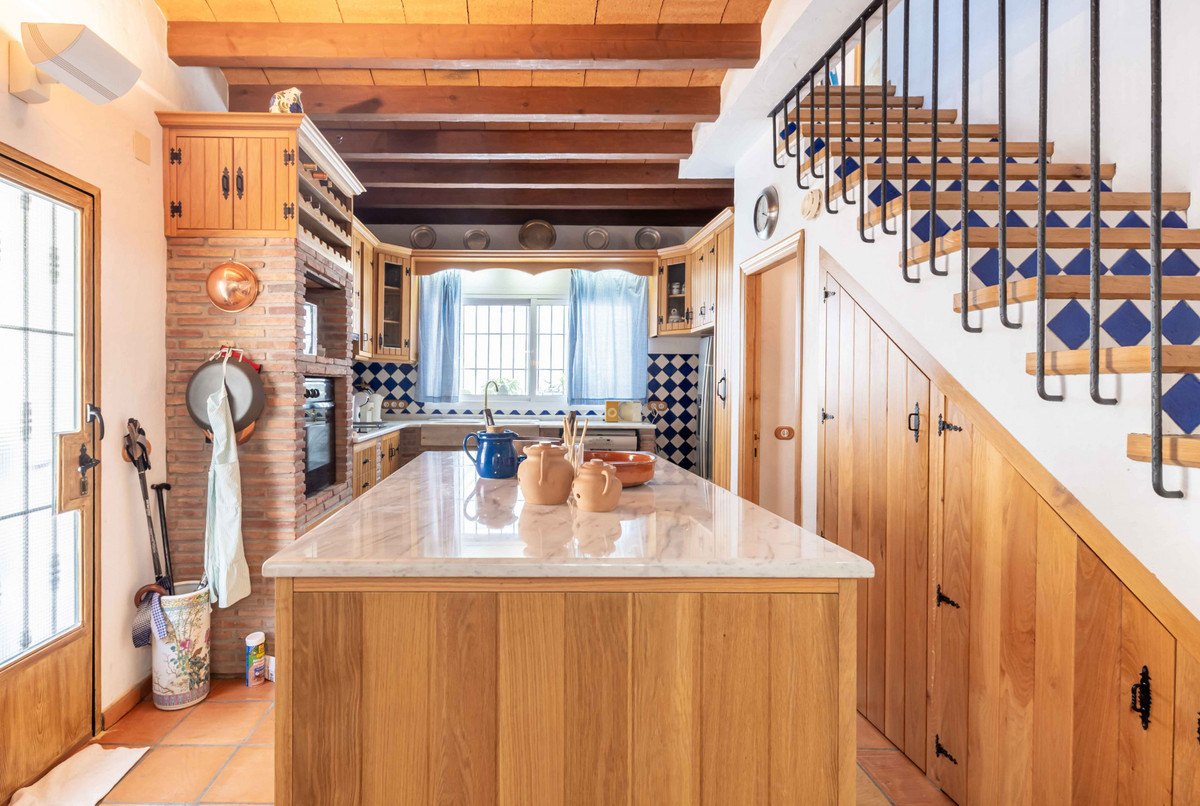 b0c9b3552be91f840841e754eb50d293 - 25