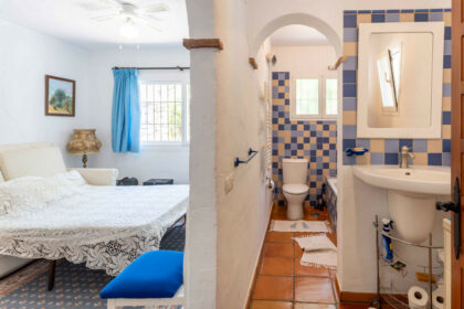 b0c9b3552be91f840841e754eb50d293 - 33